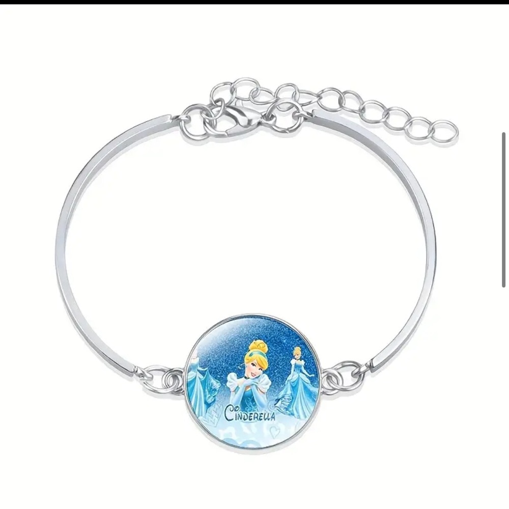 🌟Pick Any 2/$16 Sale Cinderella Bracelet